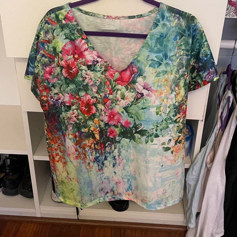 Floral spring summer shirt see measurements below